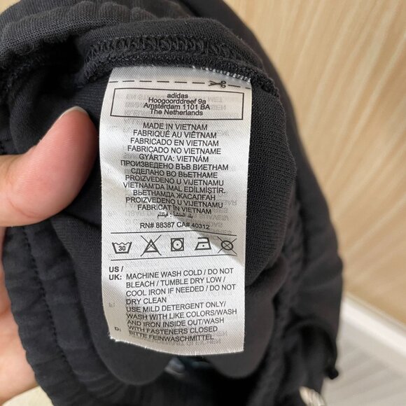 Adidas black sweatpants size Large - Picture 3 of 4